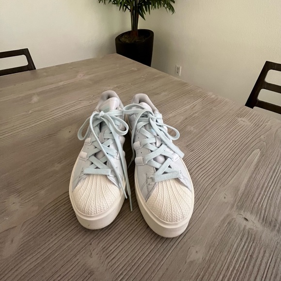 FINAL SALE-ADIDAS ORIGINALS- Superstar Bonega Sneakers- Size 5.5 - Picture 9 of 10